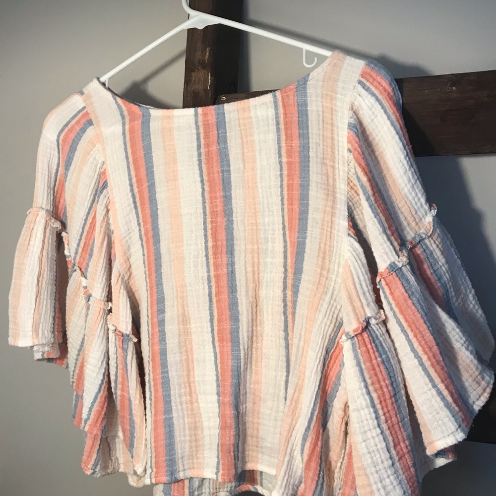 AMERICAN EAGLE TOP